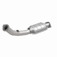 Cargar imagen en el visor de la galería, MagnaFlow Conv DF 96-98 Mazda MPV 3.0L Front