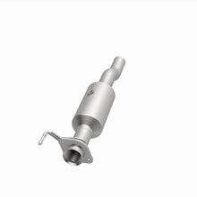 Cargar imagen en el visor de la galería, MagnaFlow 20-22 Ford F-350 Super Duty V8 7.3L Rear Underbody Direct Fit Catalytic Converter