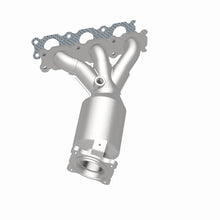 Cargar imagen en el visor de la galería, MagnaFlow Conv Direct Fit 08-12 Land Rover LR2 3.2L