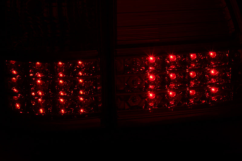 ANZO 1998-2005 Toyota Land Cruiser Fj Luces traseras LED rojo/transparente G2
