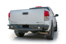 Cargar imagen en el visor de la galería, DV8 Offroad 07-13 Toyota Tundra Listo para cabrestante para parachoques trasero - Pintura en polvo negra