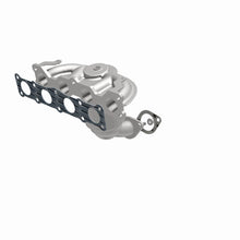Cargar imagen en el visor de la galería, MagnaFlow Conv Direct Fit 11-13 Kia Sorento 2.4L Manifold