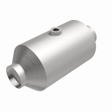 Cargar imagen en el visor de la galería, Magnaflow Catalytic Converter Universal 10in Length 5in Conv Width 2in In / 2in Out Conv Diameter