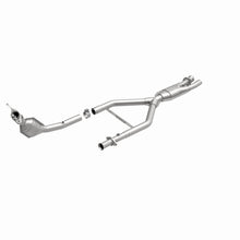 Cargar imagen en el visor de la galería, MagnaFlow Conv DF 98 Lincoln Mark VIII 4.6L