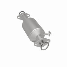 Cargar imagen en el visor de la galería, MagnaFlow Conv DF 81-83 Toyota Pick Up 2.4L