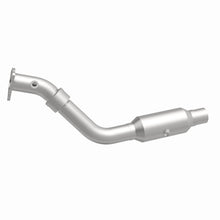 Cargar imagen en el visor de la galería, MagnaFlow Conv Direct Fit OEM 2004-2006 Chrysler Pacifica Underbody