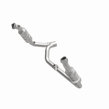 Cargar imagen en el visor de la galería, MagnaFlow Conv DF 2006 Dodge RAM 1500 Pickup 5.7L Solid Front Axle