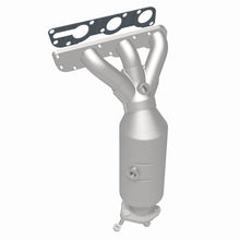 Cargar imagen en el visor de la galería, MagnaFlow Conv DF 04-05 Suz Verona2.5 Manifold Front