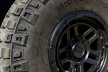 Cargar imagen en el visor de la galería, Neumático Mickey Thompson Baja Legend MTZ - LT305/65R17 121/118Q 90000057348