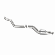 Cargar imagen en el visor de la galería, MagnaFlow Conv DF 94-96 Mercedes C220 2.2L
