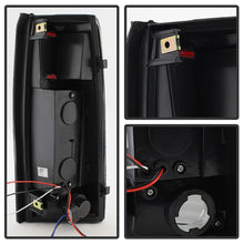 Cargar imagen en el visor de la galería, Xtune Yukon Denali 99-00 LED Tail Lights Black Smoked ALT-JH-CCK88-LED-BKSM