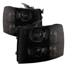 Cargar imagen en el visor de la galería, Xtune Chevy Silverado 07-13 Crystal Headlights Black Smoked HD-JH-CS07-AM-BSM