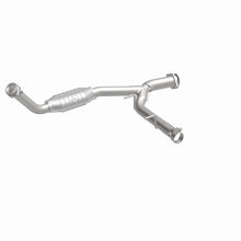 Cargar imagen en el visor de la galería, MagnaFlow Conv DF 03-05 Ford Expedition/05-06 Lincoln Navigator 5.4L P/S