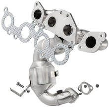Cargar imagen en el visor de la galería, MagnaFlow Conv DF 05-11 Volvo XC90 4.4L Rear
