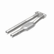 Cargar imagen en el visor de la galería, MagnaFlow Conv DF 96-97 7.4L 3500 Truck Rear