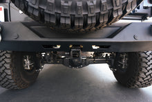 Cargar imagen en el visor de la galería, DV8 Offroad 07-21 Jeep Wrangler (JK/JL) Enganche atornillado sin luces