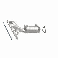 Cargar imagen en el visor de la galería, MagnaFlow 08-10 Pontiac G6 2.4L Underbody Direct Fit CARB Compliant Manifold Catalytic Converter