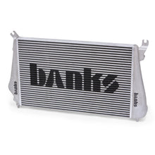 Cargar imagen en el visor de la galería, Banks Power 11-16 Chevy/GMC 6.6L Duramax Techni-Cooler System con tubos de refuerzo