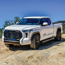 Cargar imagen en el visor de la galería, Westin 2022 Toyota Tundra Dbl Cab &amp; Crew Max R5 Nerf Step Bars - Textured Black