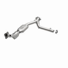 Cargar imagen en el visor de la galería, MagnaFlow Conv DF 03-04 Lincoln Navigator 5.4L P/S