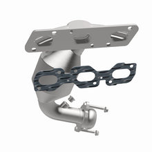 Cargar imagen en el visor de la galería, MagnaFlow Conv DF 08 Escape 3.0L Front Manifold OEM