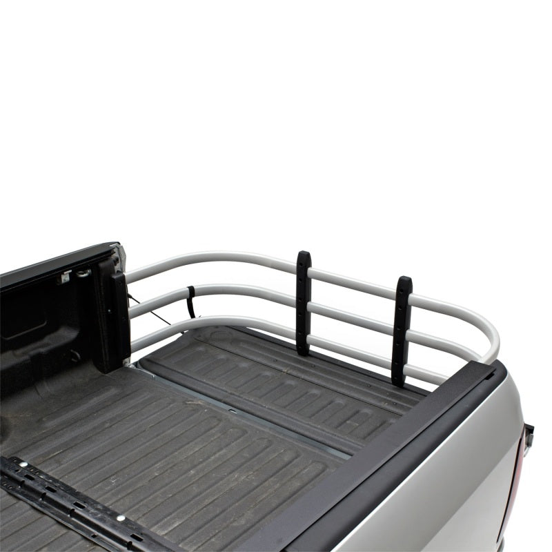 AMP Research 19-23 Ram 1500 (excepto RamBox/portones traseros multifunción) Std Cab Bedxtender HD Max - Plata