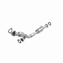 Cargar imagen en el visor de la galería, MagnaFlow Conv DF 02-03 Saturn Vue 3.0L Rear