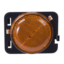 Cargar imagen en el visor de la galería, Omix RH Side Marker Light Amber 07-18 Wrangler JK