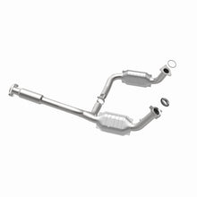 Cargar imagen en el visor de la galería, MagnaFlow Conv DF 05-06 GMC Envoy XL Denali
