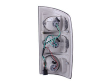 Cargar imagen en el visor de la galería, ANZO 2002-2005 Dodge Ram 1500 luces traseras ahumadas