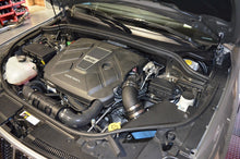 Cargar imagen en el visor de la galería, Injen 14-16 Jeep Grand Cherokee 3.0L V6 Turbo Wrinkle Black Entrada de Ram Corto con MR Tech y Escudo Térmico