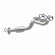 Cargar imagen en el visor de la galería, MagnaFlow Conv DF 2006 Lexus GS300 3.0L Passenger Side