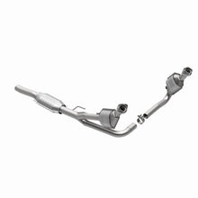 Cargar imagen en el visor de la galería, MagnaFlow Conv DF 00-03 Dodge Dakota 3.9L