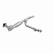 Cargar imagen en el visor de la galería, MagnaFlow Conv DF 01 Ford F150 5.4L