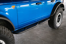 Cargar imagen en el visor de la galería, DV8 Offroad 21-22 Ford Bronco OE Plus Series Pasos laterales