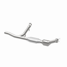 Cargar imagen en el visor de la galería, MagnaFlow Conv DF 97-98 Ford Trucks 4.2L