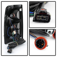 Cargar imagen en el visor de la galería, Xtune Chevy Silverado 1500-2500-3500 03-06 OEM Style Tail Lights Red Clear ALT-JH-CS03-OE-RC