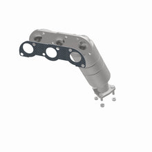 Cargar imagen en el visor de la galería, MagnaFlow Conv DF 04-05 Suz Verona2.5 Manifold Rear