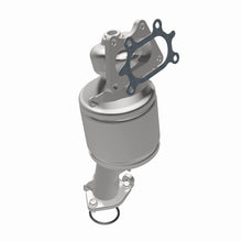 Cargar imagen en el visor de la galería, MagnaFlow Conv DF 04-07 Saturn VUE 3.5L Rear