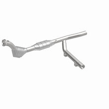 Cargar imagen en el visor de la galería, MagnaFlow Conv DF 97 Ford Expedition 4.6L