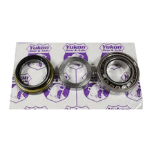 Cargar imagen en el visor de la galería, Yukon Gear M220 Rear Axle Bearing and Seal Kit