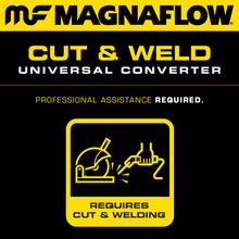 Cargar imagen en el visor de la galería, MagnaFlow Conv Univ 2.5in ID Inlet/Outlet Center/Center Oval Rear