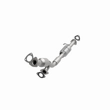 Cargar imagen en el visor de la galería, MagnaFlow Conv DF 02-03 Saturn Vue 3.0L Rear