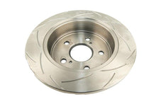 Cargar imagen en el visor de la galería, DBA 2005+ Toyota RAV4 Rotor de freno trasero ranurado serie Street