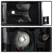 Cargar imagen en el visor de la galería, Spyder Chevrolet Silverado 1500 14-15 (Non-HD) OEM Style Headlights - Black HD-JH-CS14-AM-BK