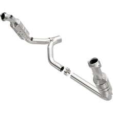 Cargar imagen en el visor de la galería, MagnaFlow Conv DF 2006 Dodge RAM 1500 Pickup 5.7L Solid Front Axle