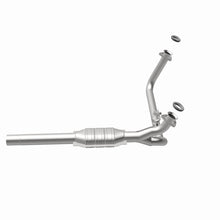 Cargar imagen en el visor de la galería, MagnaFlow Conv DF Chevrolet/GMC 1500 1/2 Ton