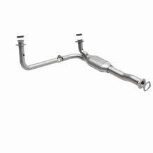 Cargar imagen en el visor de la galería, MagnaFlow Conv DF GM 1500/2500/3500 Truck 96-