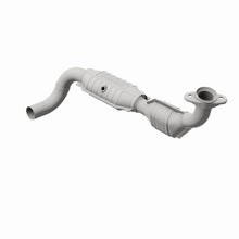 Cargar imagen en el visor de la galería, MagnaFlow Conv DF 04-06 Ford F-150 Pick Up (Exc Heritage) / 06 Lincoln Mark LT Truck Driver Side