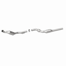 Cargar imagen en el visor de la galería, MagnaFlow Conv DF 98-02 Mercedes E320 3.2L